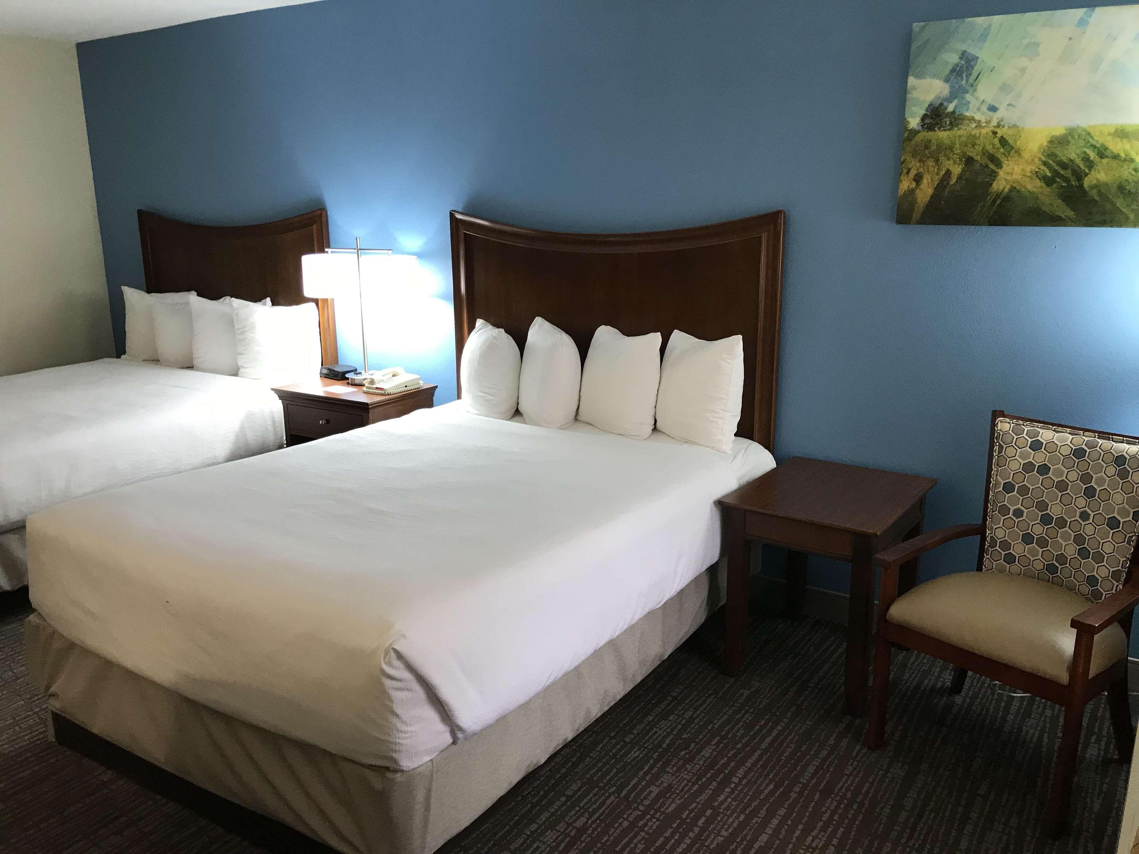 Best Western Inn & Suites Монро Екстер'єр фото
