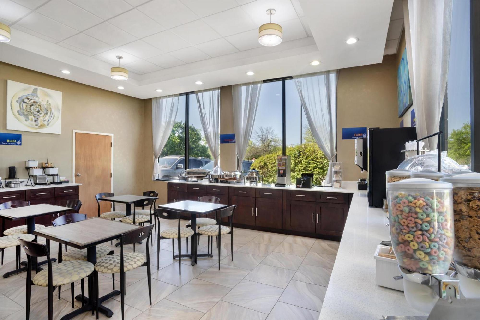 Best Western Inn & Suites Монро Екстер'єр фото