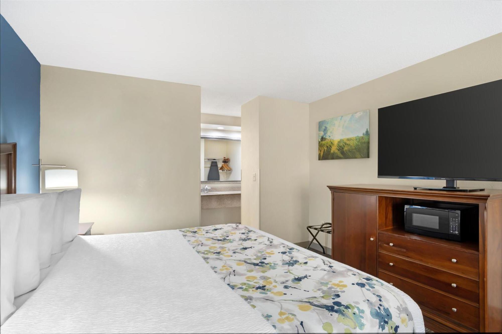 Best Western Inn & Suites Монро Екстер'єр фото
