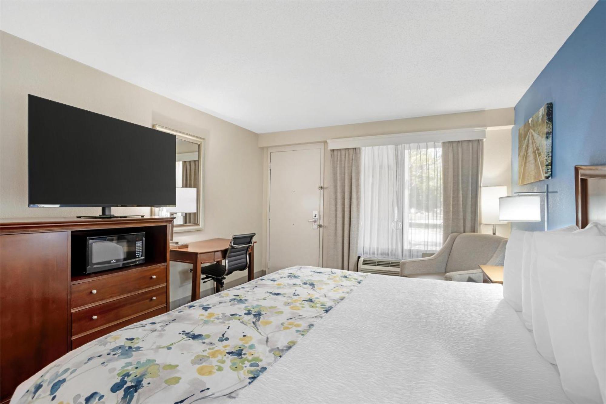 Best Western Inn & Suites Монро Екстер'єр фото