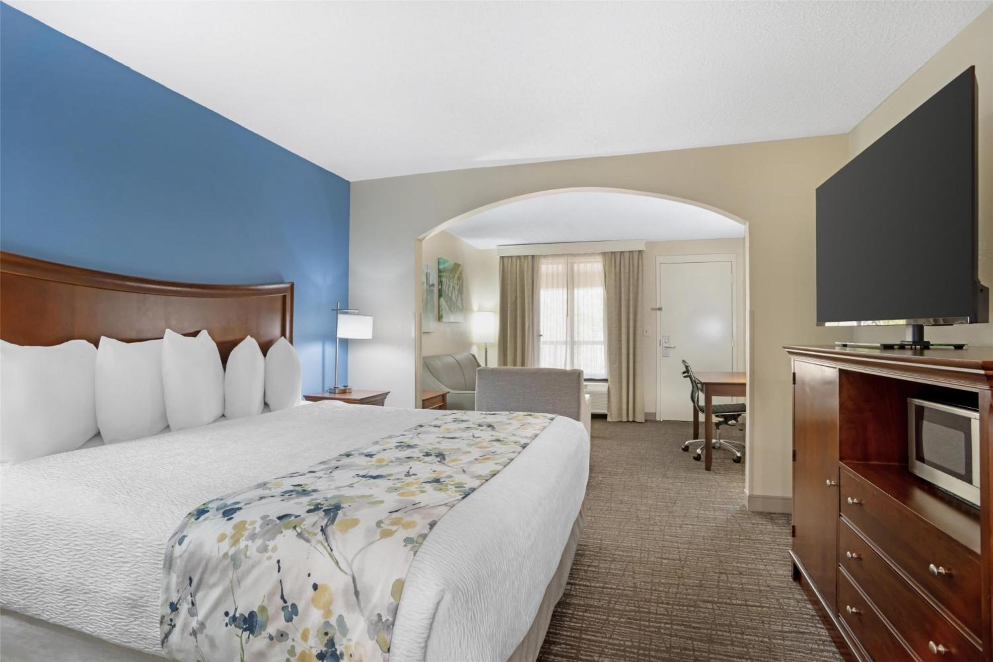 Best Western Inn & Suites Монро Екстер'єр фото
