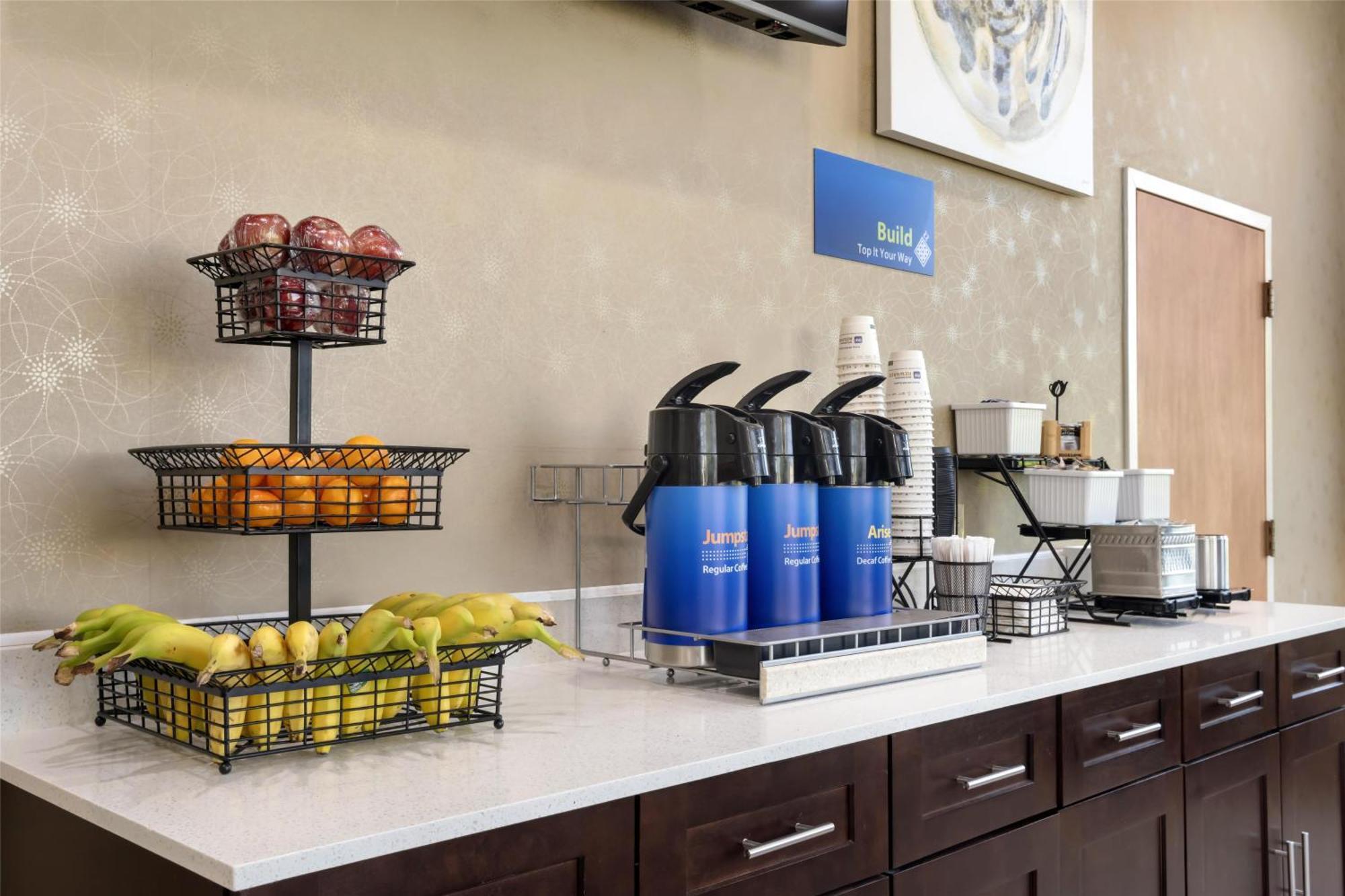 Best Western Inn & Suites Монро Екстер'єр фото